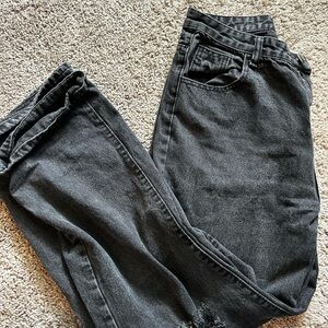 Black boyfriend jeans